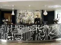 Ibis Swansea - bar