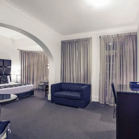 Mercure Maitland Monte Pio