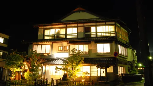 Kappo Ryokan Shiratame Ryokan