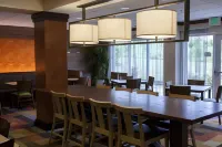 Fairfield Inn & Suites Bedford - breakfast