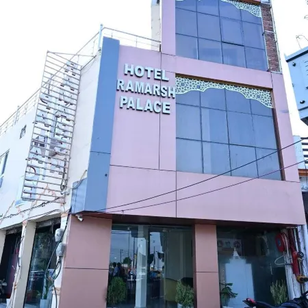Hotel Ramarsh Palace