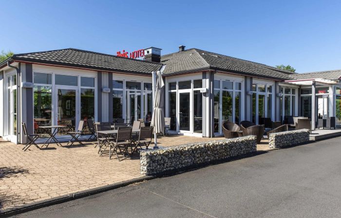 Ibis Issoire