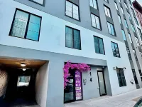 ROSE HOTEL BRONX Hotels near Harlem River Park
