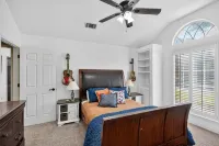 Roaring Fireplace Family Basecamp Midland Tx 4 Bedroom Home - balcony