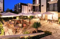 Seaside Garden Apartment with 2 Bedrooms for up to 5 Guests - Apartments