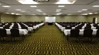 DoubleTree by Hilton Greensboro Airport - parking