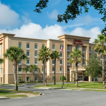 Hampton Inn & Suites DeLand
