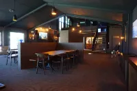 The Godley Hotel - Bares