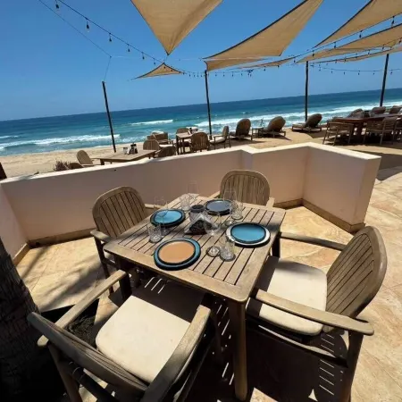 Cerritos Beach Inn