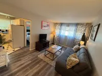 Hall's Haven: Simple Cozy Escape. Pets Welcome! Hiking & Wine Trail Nearby - 2-Star