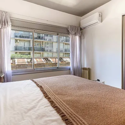 Hestia at Humboldt 1300 Các khách sạn gần Quảng trường Plaza Serrano