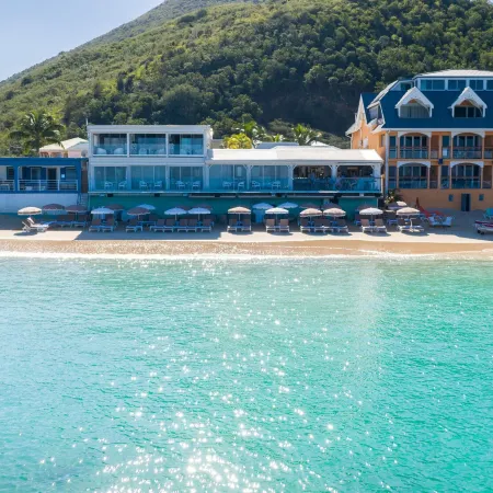 Le Temps des Cerises Hotel Beach