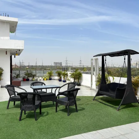 Hotel Divine India Noida Sector 135