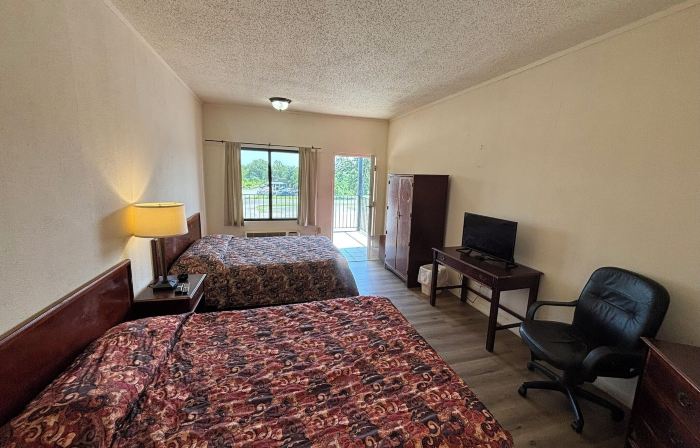 Stay Trail Motel
