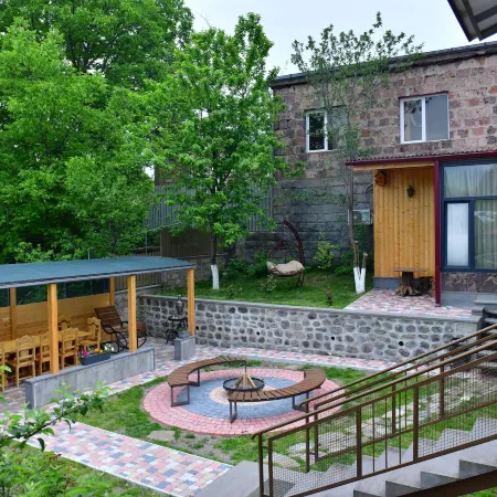 Hayi Tun Guest House