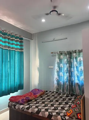 Hotel CM Plaza - 2-Star