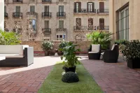 Hostal Boutique Khronos - parking