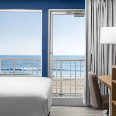Spark by Hilton Virginia Beach Oceanfront Отели рядом с достопримечательностью «Сэндбридж-Бич»