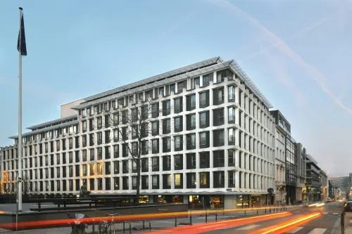 Courtyard Brussels EU - Pet Friendly
