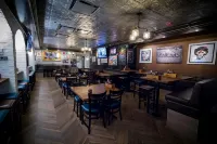 Central Loop Hotel - breakfast