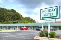 Holiday Motel by Belvilla Cleveland, TN - Motels