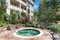 Borders Lodge U203 1BD Beaver Creek Ski-in, Ski-out Condo - Pool