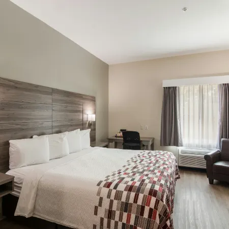 Red Roof Inn Panama City