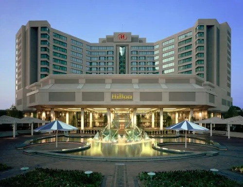 Hilton East Brunswick Hotel & Executive Meeting Center - bar