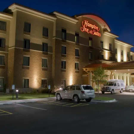 Hampton Inn & Suites Madison West
