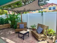 Two Bedroom Retreat Near Deerfield Beach Pier - 3-نجوم