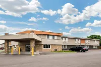 Sleep Inn & Suites Madison West - parking