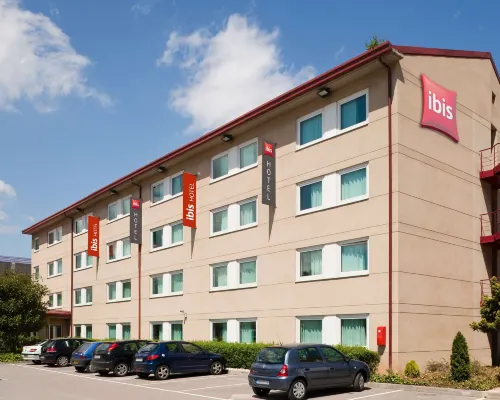 Ibis Barcelona Cornella Unggulan Photos