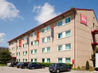 Ibis Barcelona Cornella - Parking
