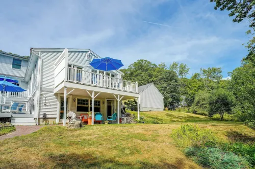 Peaceful Waterfront Apt w/ Deck, 22 Mi to Portland - parking