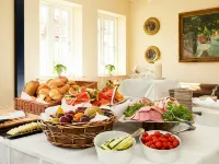 Hotel Kirstine - breakfast