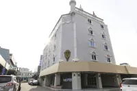 Hotel Yeogijoa - 3-Star