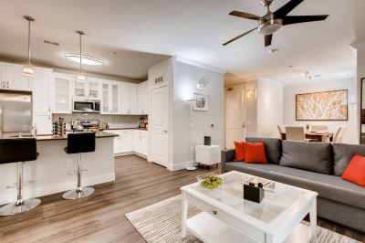 Other #1 Location - Fast Wifi - Work Area - 2Br/2.5 Bath - Free Parking (FV1) Photo