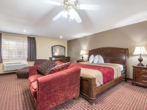 Econo Lodge Inn & Suites Bryant