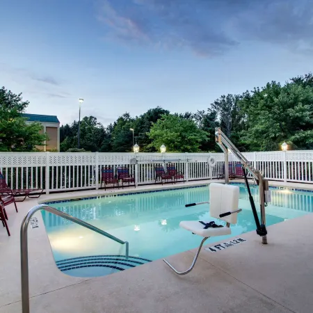 Comfort Suites Woodstock - Atlanta North Отели в г. Вудсток