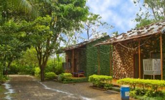 Pooja Farm Resort - Housity