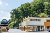 Days Inn by Wyndham Pittsburgh