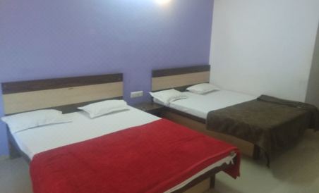 Vighnaharta Inn Hotel - Housity