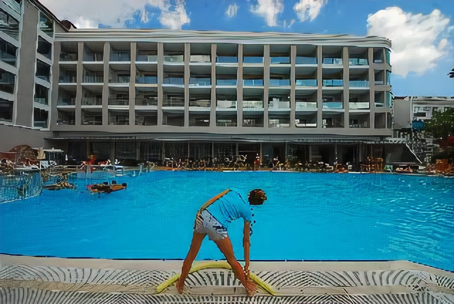 Pasa Beach Hotel