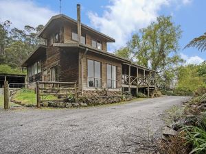 Mole Creek Cabins