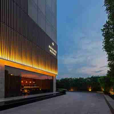 Roseate House New Delhi Hotel Exterior