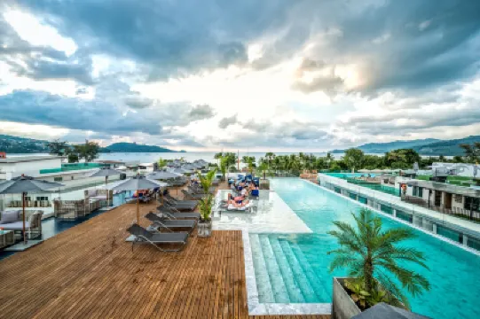 Hotel Clover Patong Phuket Hotéis em 