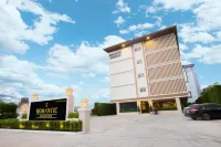 Romantic Khon Kaen Hotel Hotel dekat Wat Sawan Wanaram
