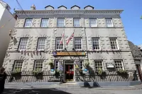 Best Western Moores Central Hotel Hotels near The Ozanne Steps