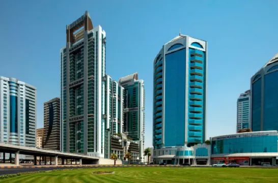 Four Points by Sheraton Sharjah Отели рядом с достопримечательностью «Sharjah Airport Bus Station»