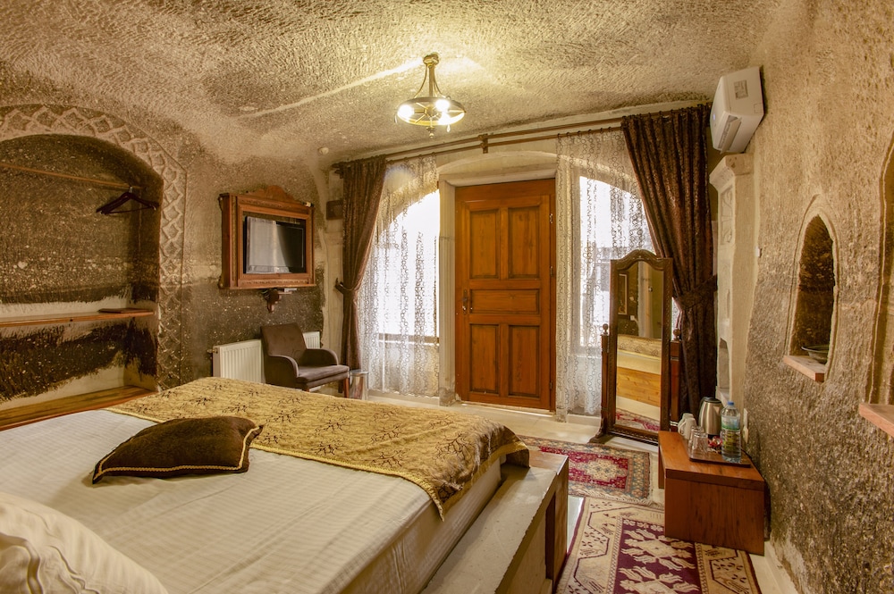 Ottoman Cave Suites